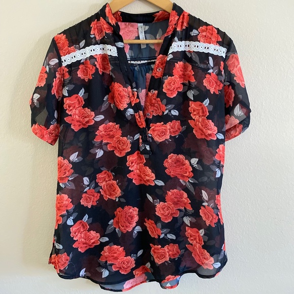 Rose Blouse - Picture 1 of 6